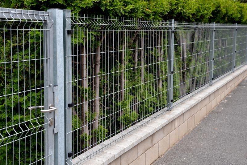 Metal Fence Construction in Grand Rapids, MI